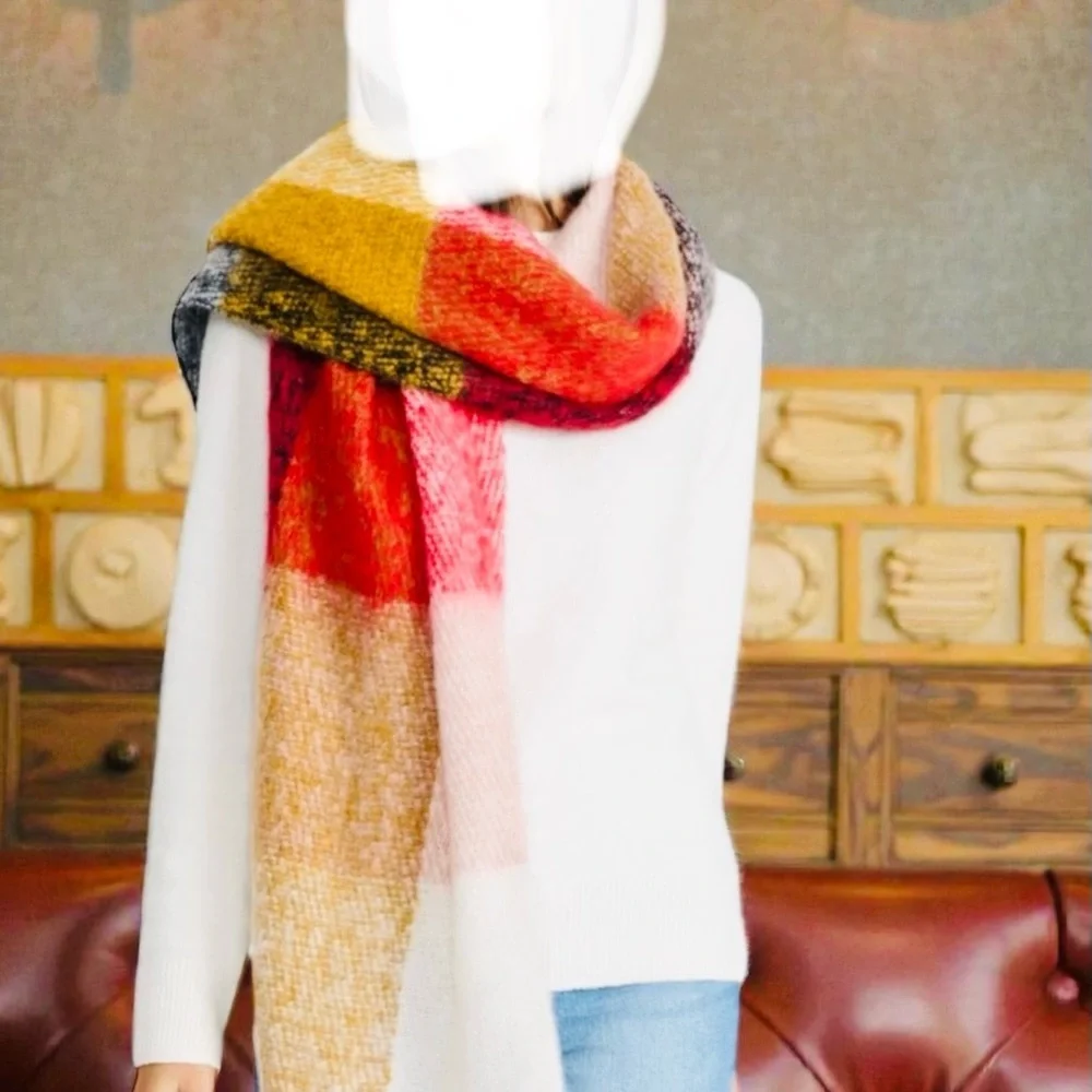 NWT Lucky Brand 2 PC Set Cozy Plaid Scarf and Tan Pom-Pom Beanie